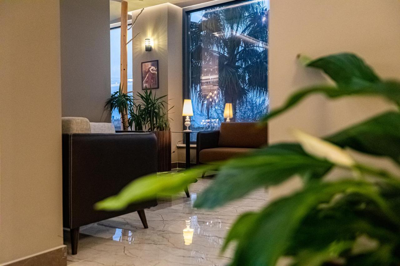 Kraal Hotel Avlonya Dış mekan fotoğraf